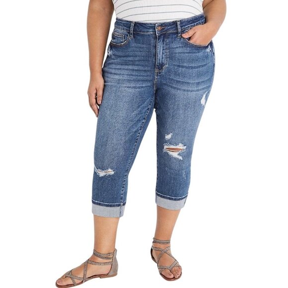 Judy Blue Jean Plus Size 16W Capri Fit Medium Wash Distressed Stretch Denim Blue - Picture 1 of 8